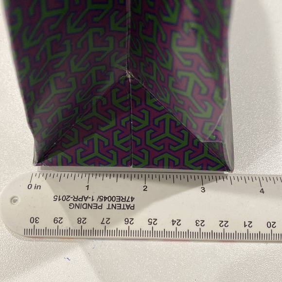 Tory Burch Gift Wrap Box - small - Picture 3 of 7